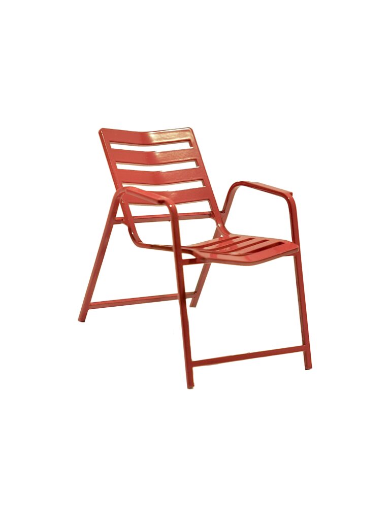 Chaise rouge [Petite] - 28€ - reprend le design iconique de la chaise rouge de Villefranche-sur-Mer en miniature (10cm)
